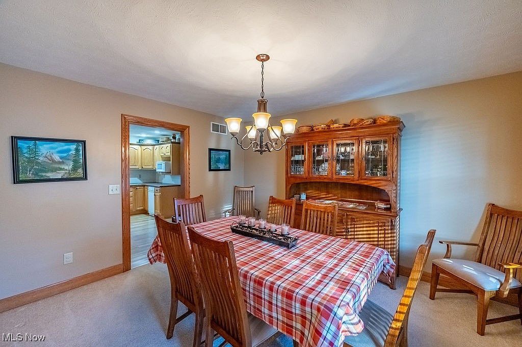 22 Westwood Dr Parkersburg, WV 26101  | Single Family