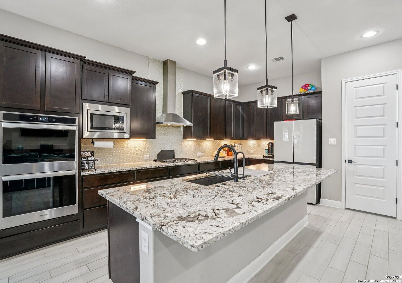 1059 Aidenbaum San Antonio, TX 78260 | Single Family