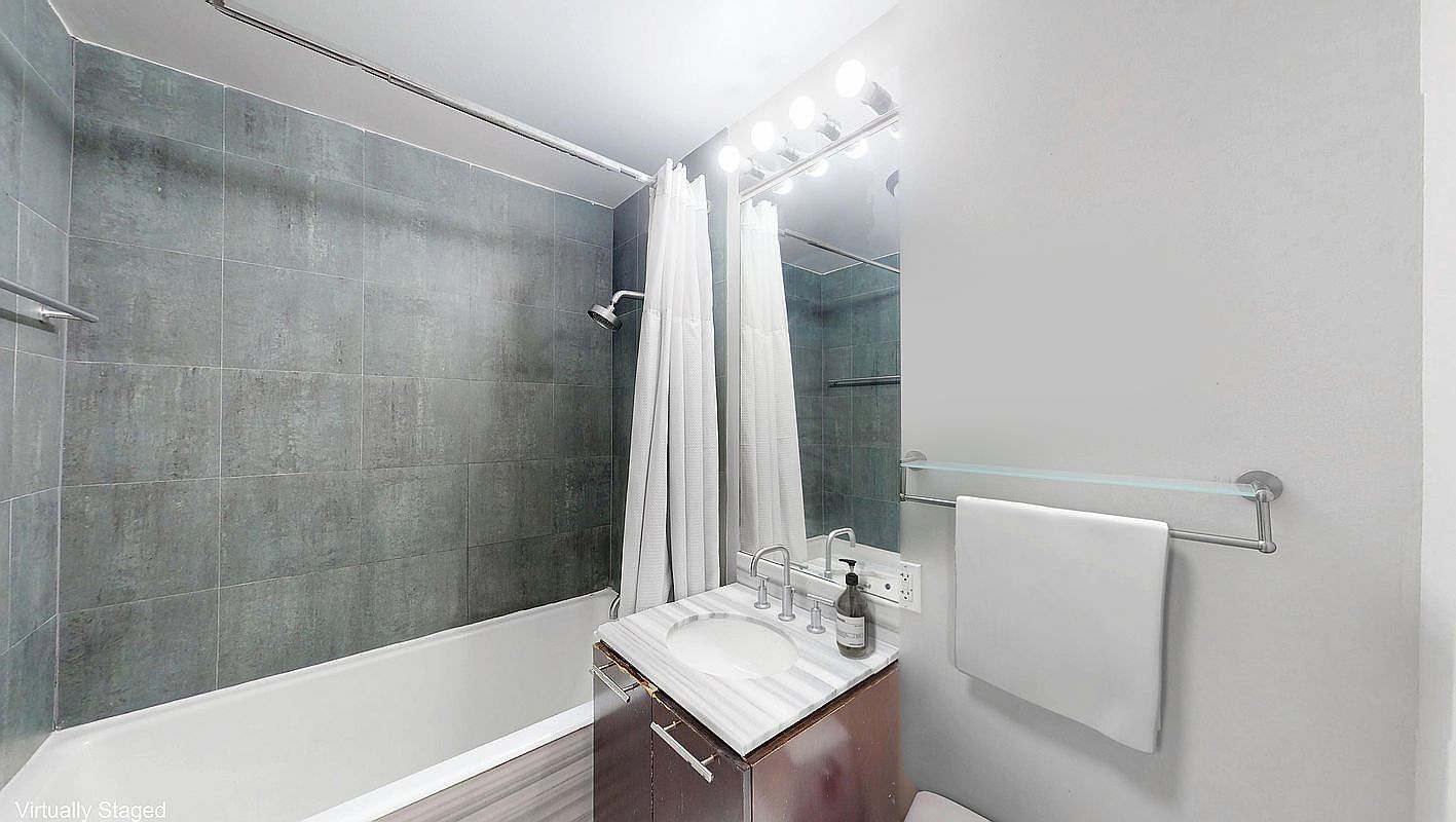 240 51st Ave #2N Long Island City, NY 11101  | Condominium