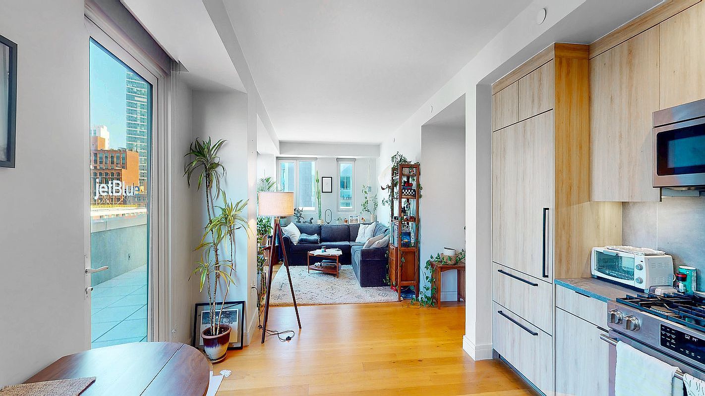 24-16 Queens Plz S #7B Long Island City, NY 11101  | Condominium