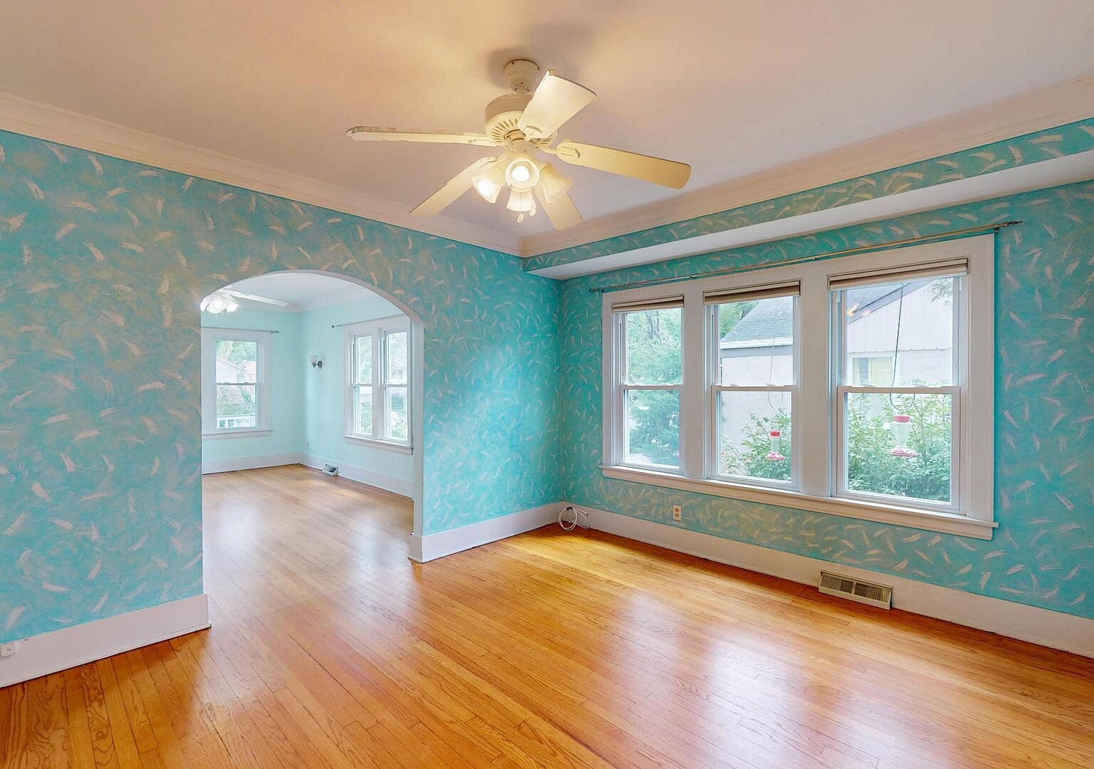 4512 Saratoga Ave Downers Grove, IL 60515 | Single Family