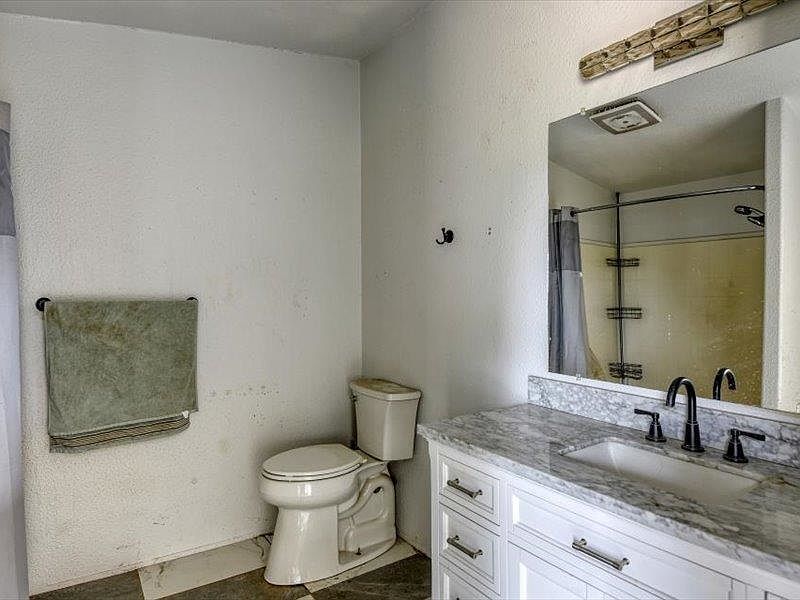 11641 N West Newman Lake Dr Newman Lake, WA 99025  | New build