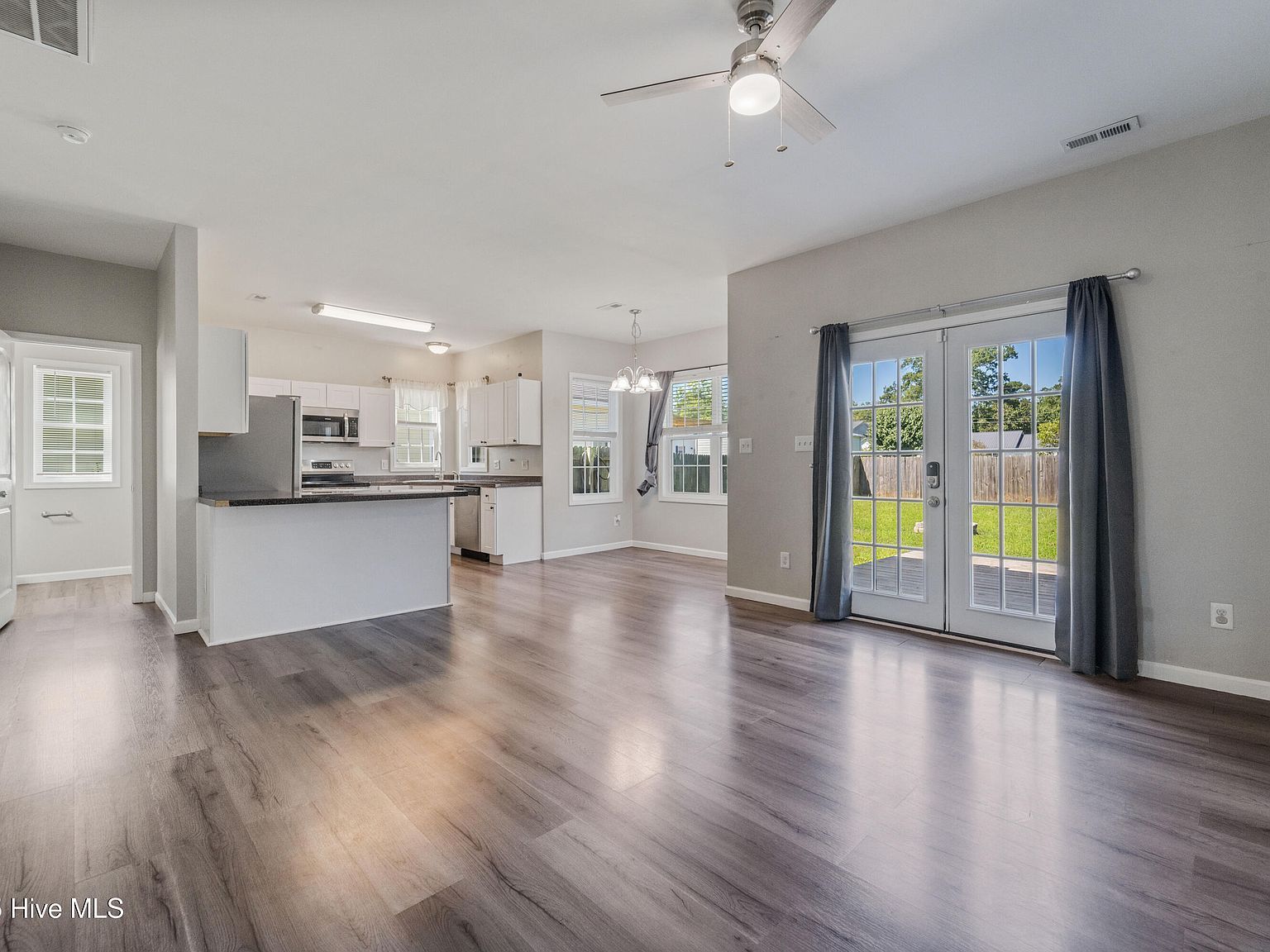 105 Trenton St Richlands, NC 28574  | Single Family