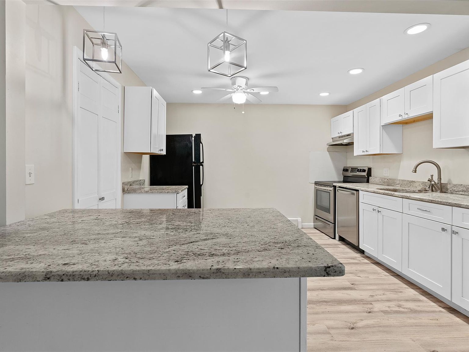 68 Gerald Dr APT D1 Poughkeepsie, NY 12601  | Condominium