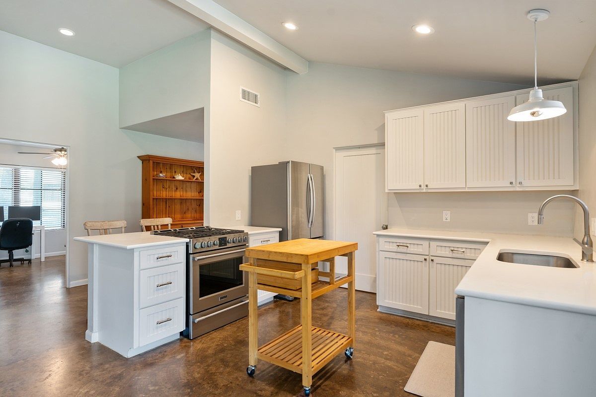 617 Turner Dr Trinidad, TX 75163 | Single Family