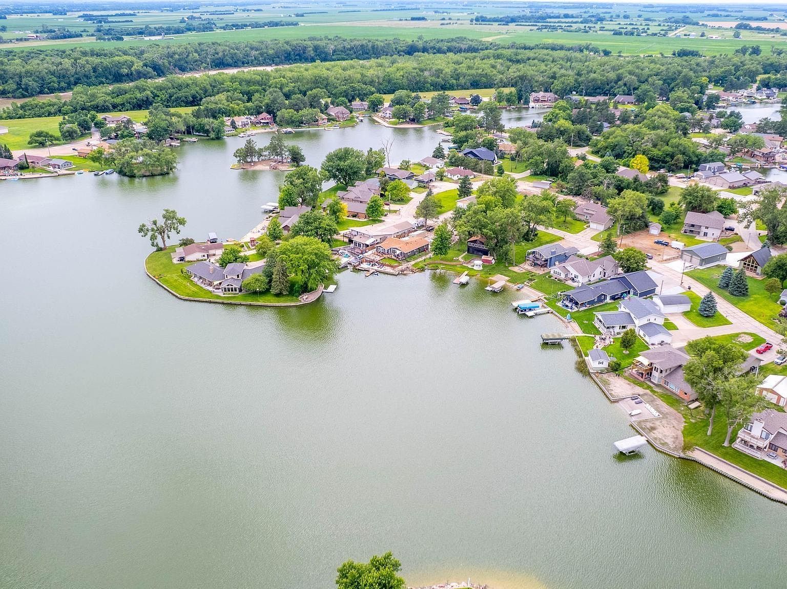 33 Lakewood Dr Columbus, NE 68601  | Single Family