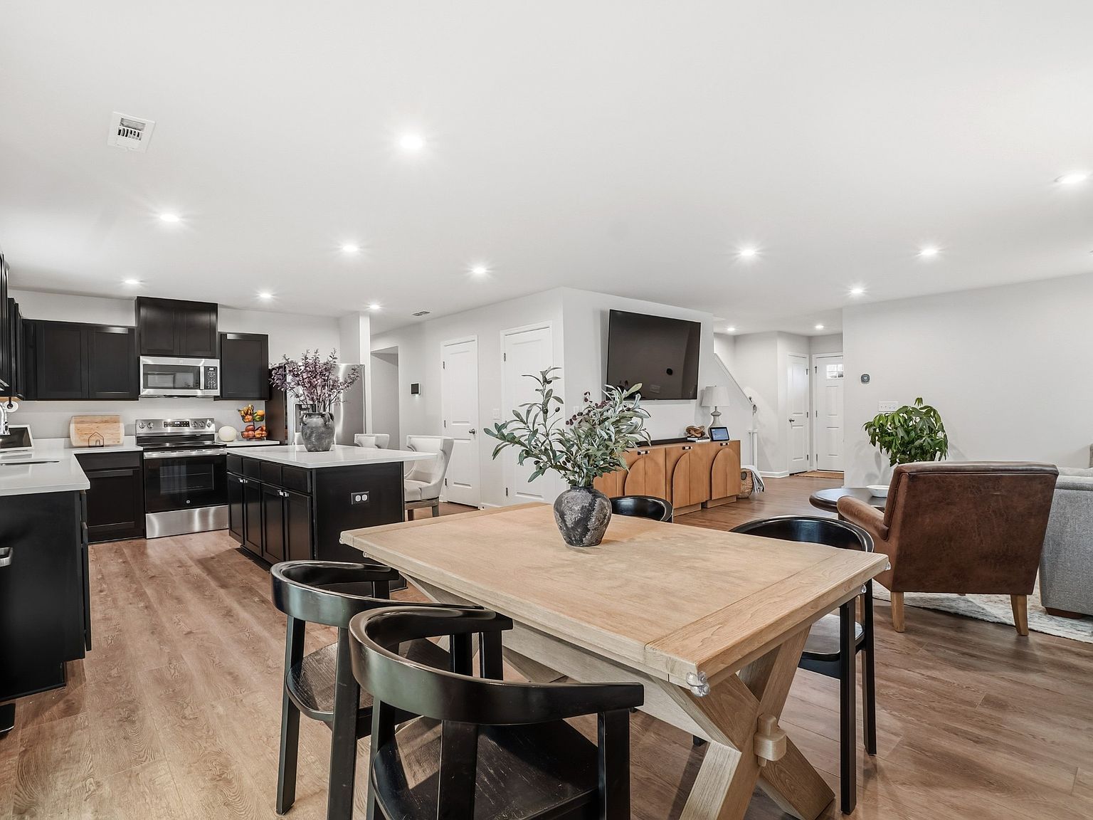 1147 Lisenbee Way Clarksville, TN 37042  | Single Family