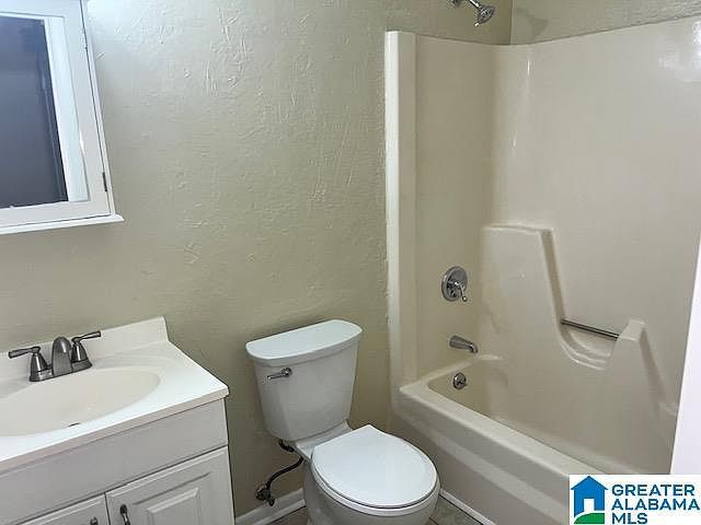 513 Conway Ln Birmingham, AL 35210 | Single Family