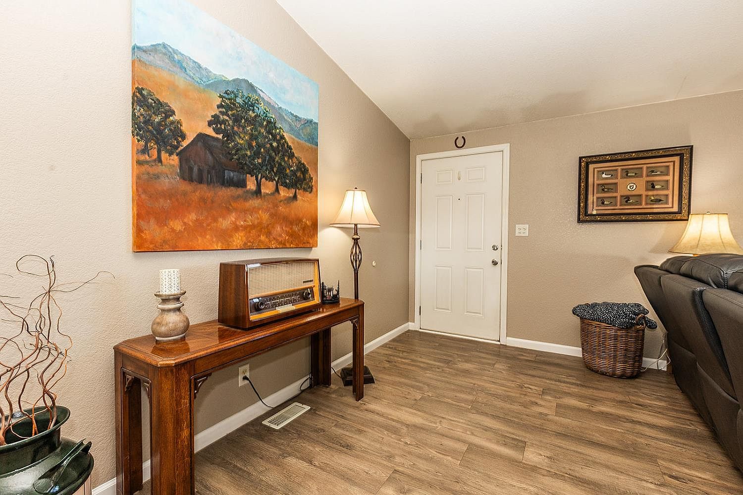 18041 Seidner Ave Escalon, CA 95320  | Single Family