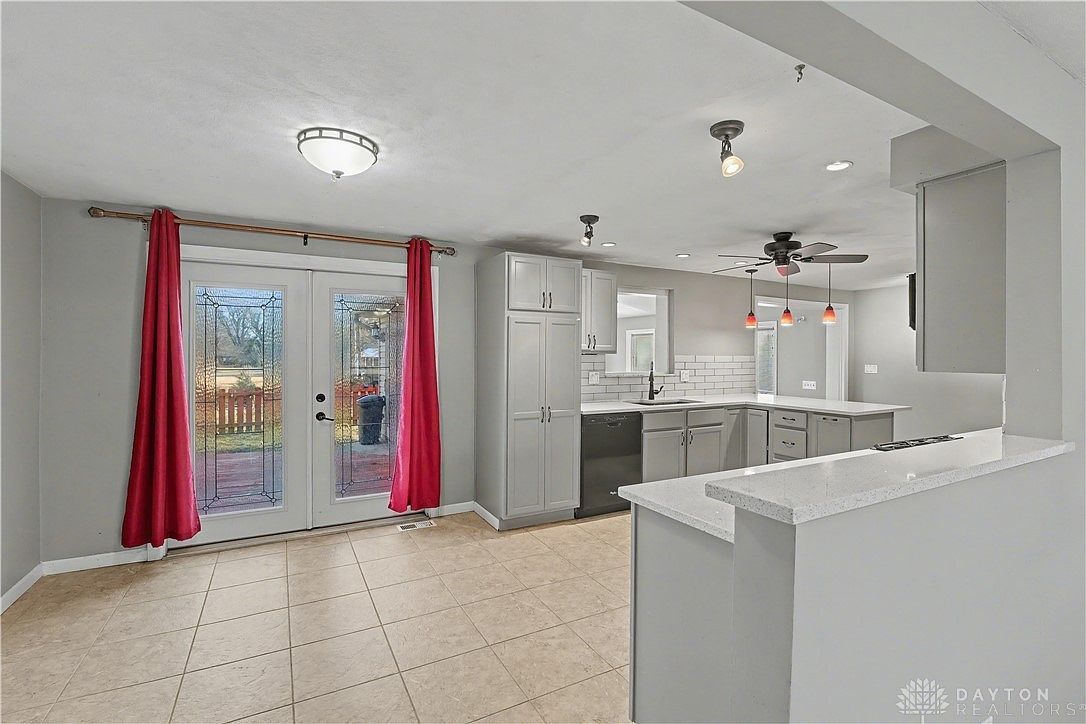 300 Heidi Ct Dayton, OH 45459  | Single Family