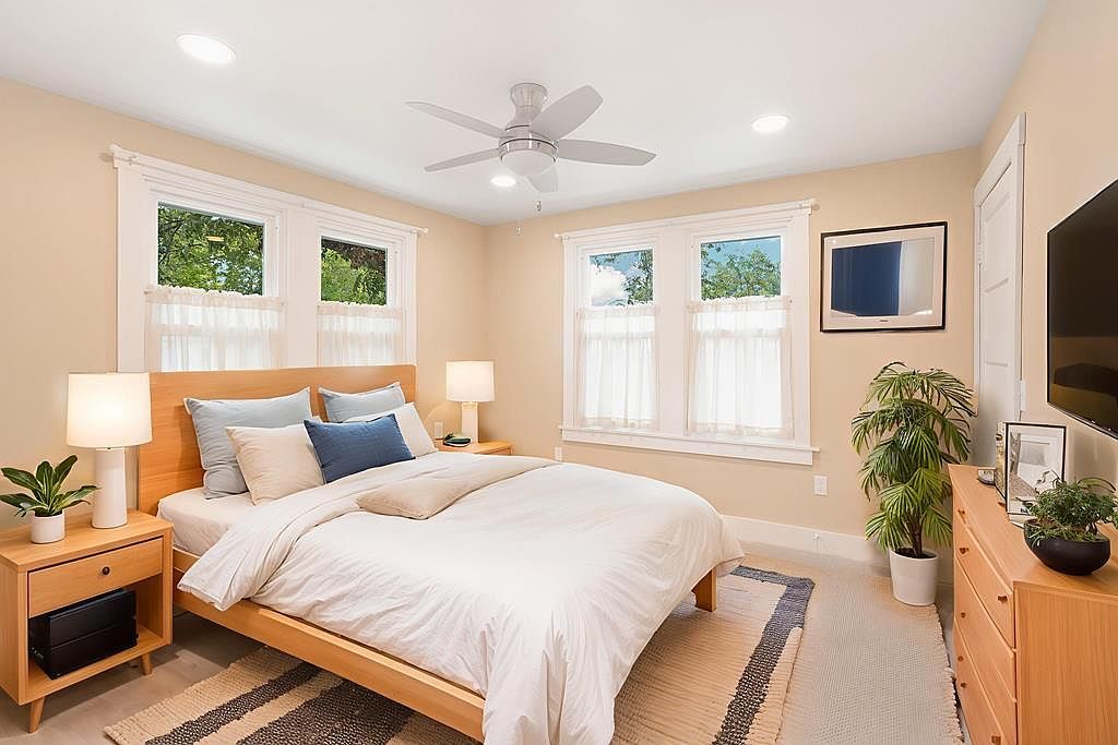 103 W Centre St Fredericksburg, TX 78624 | Single Family