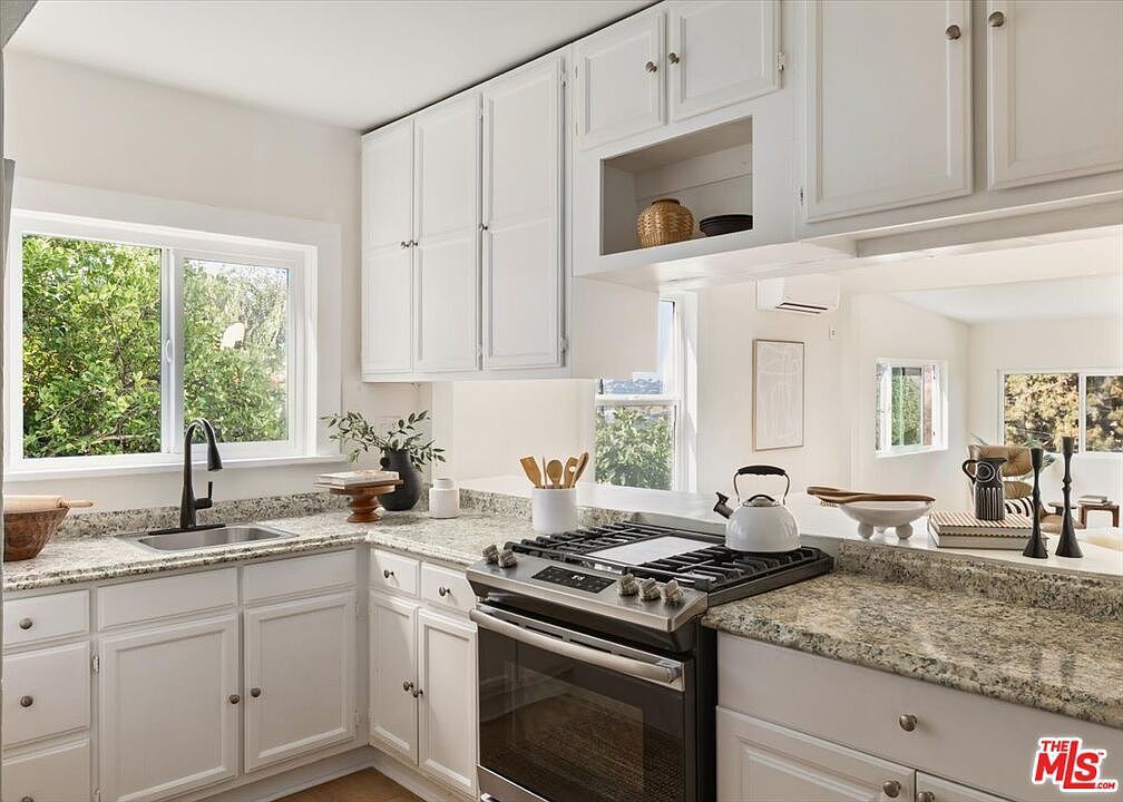 621 Isabel St Los Angeles, CA 90065  | Multi Family