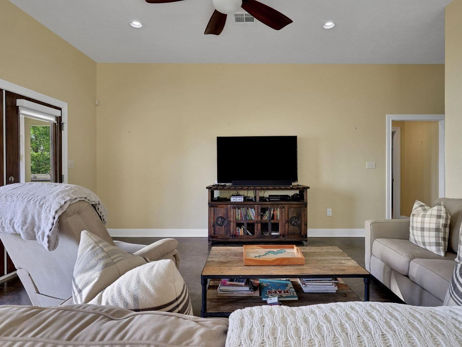 334 Sunset Dr Livingston, TX 77351  | Single Family