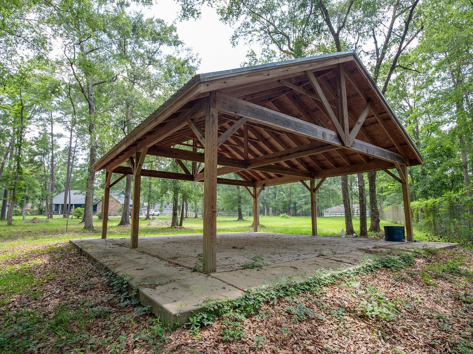 Royal Cir Cleveland, TX 77328  | Land/Lot