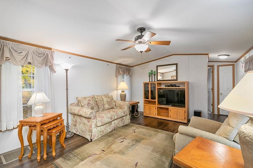 38 Rosemary St Salem, NH 03079 | New build