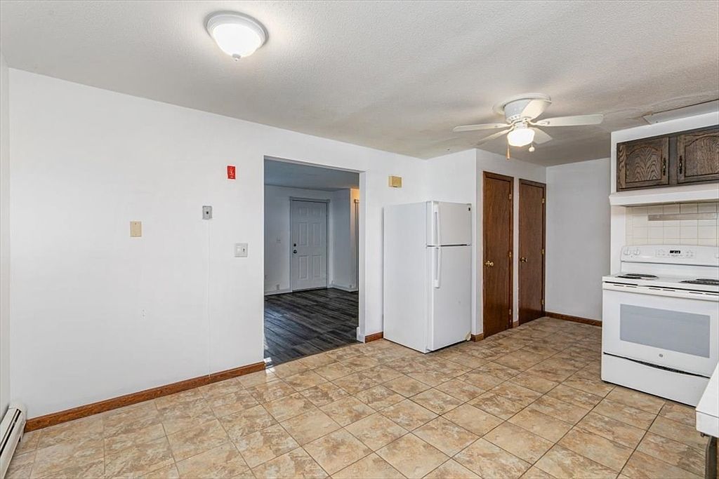 27 Midridge Cir #27 Londonderry, NH 03053  | Condominium