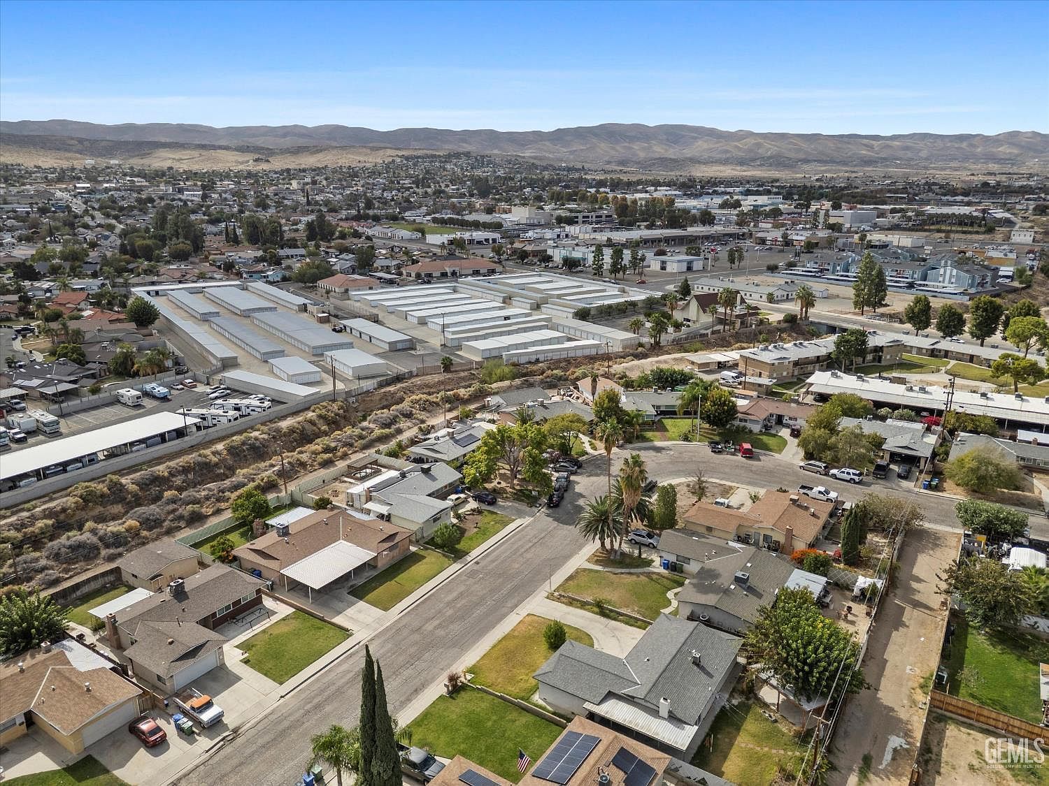 217 Suzanne Ln Taft, CA 93268 | Single Family