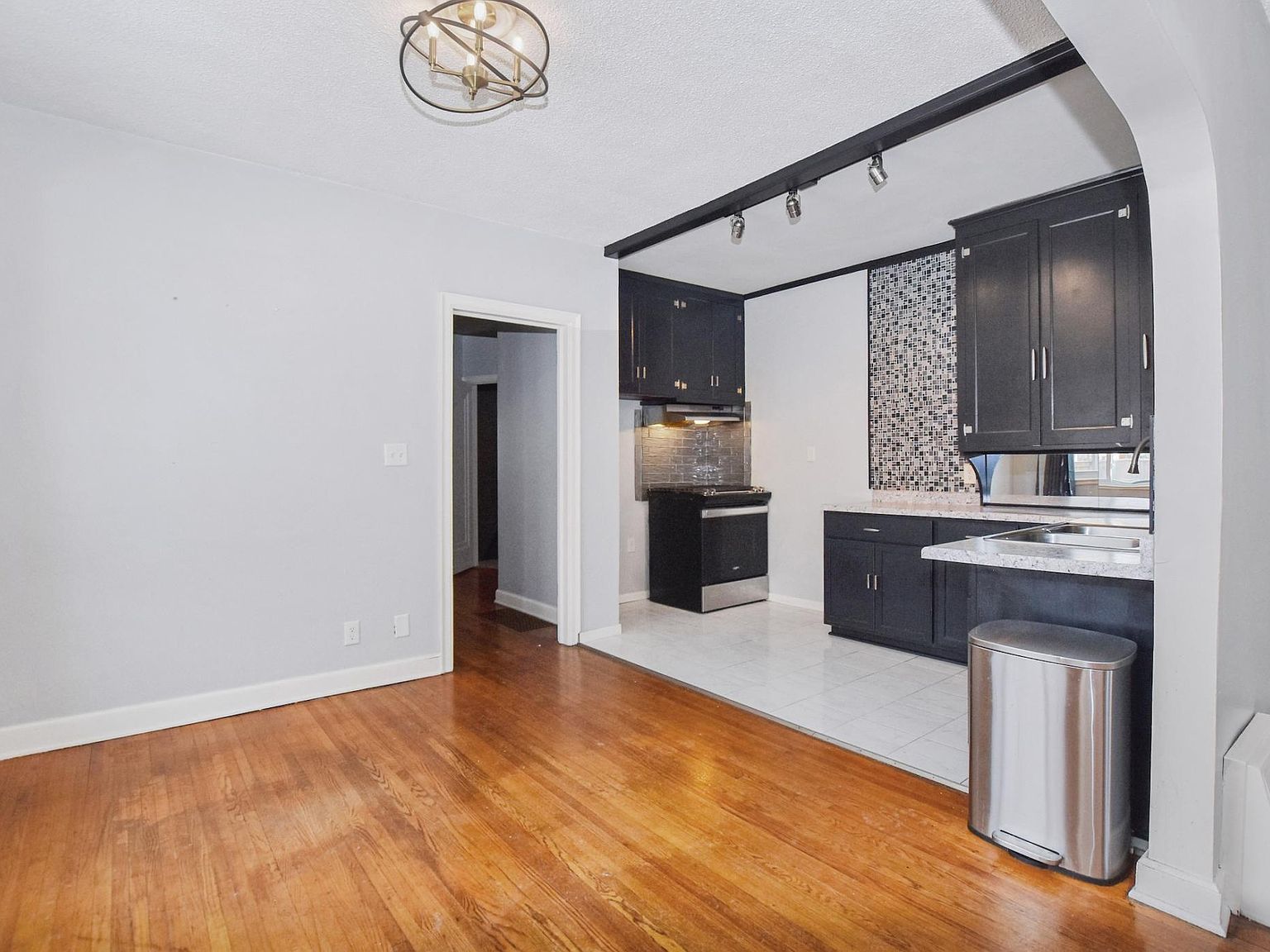 1801 3rd Ave N Minneapolis, MN 55405  | Multi Family