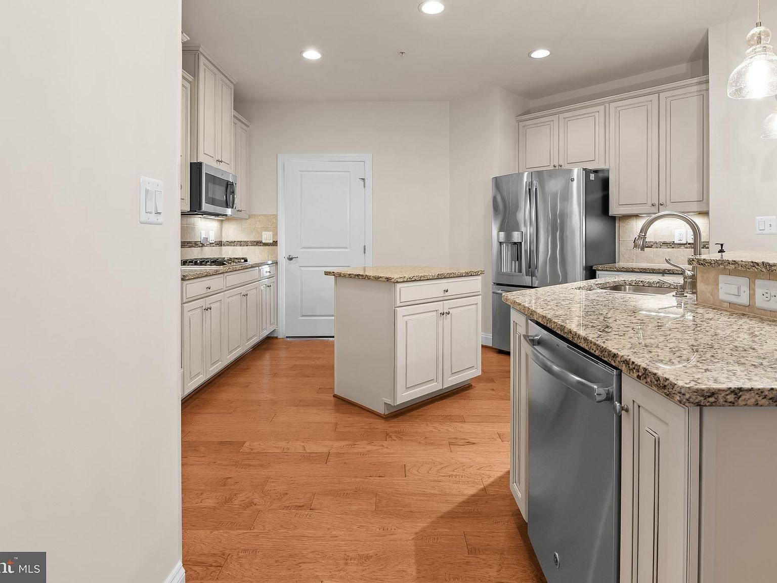 6923 Summit Cir Baltimore, MD 21239  | Single Family