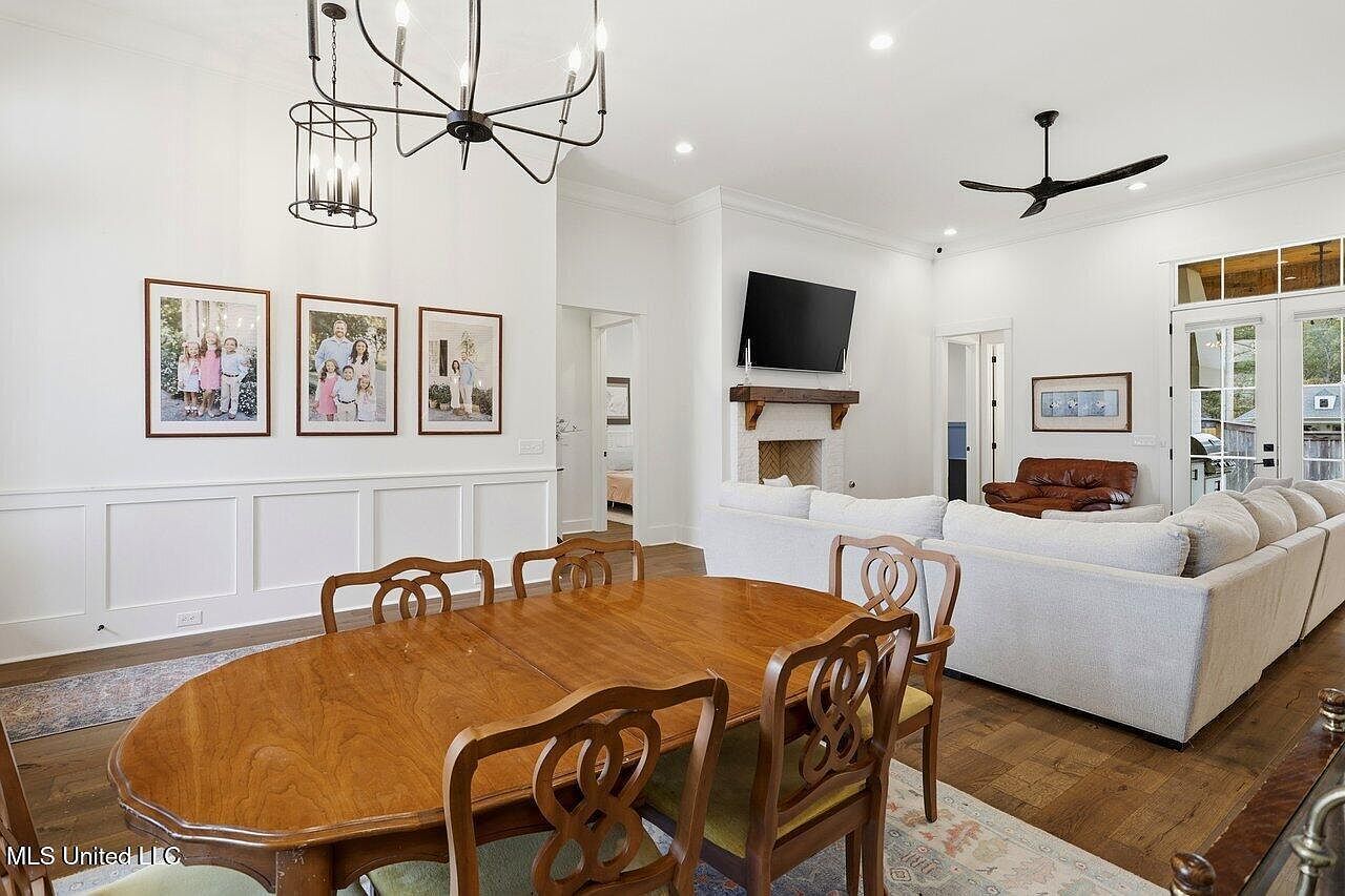 246 Arbor Trl Brandon, MS 39047  | Single Family