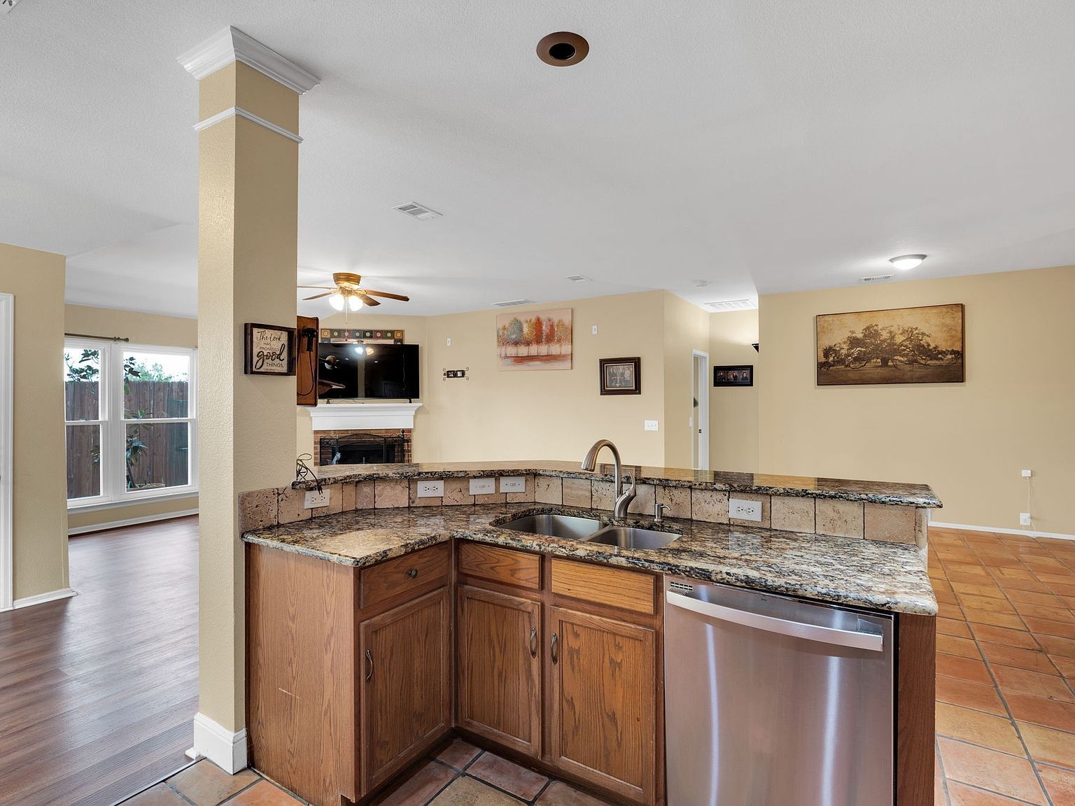 10620 Donnis Dr Fort Worth, TX 76244  | Single Family