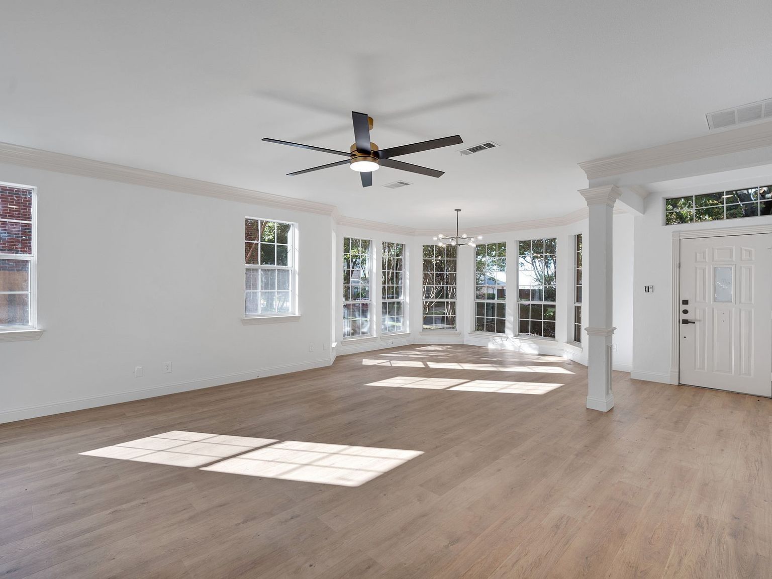 7609 Grassland Dr Fort Worth, TX 76133  | Single Family