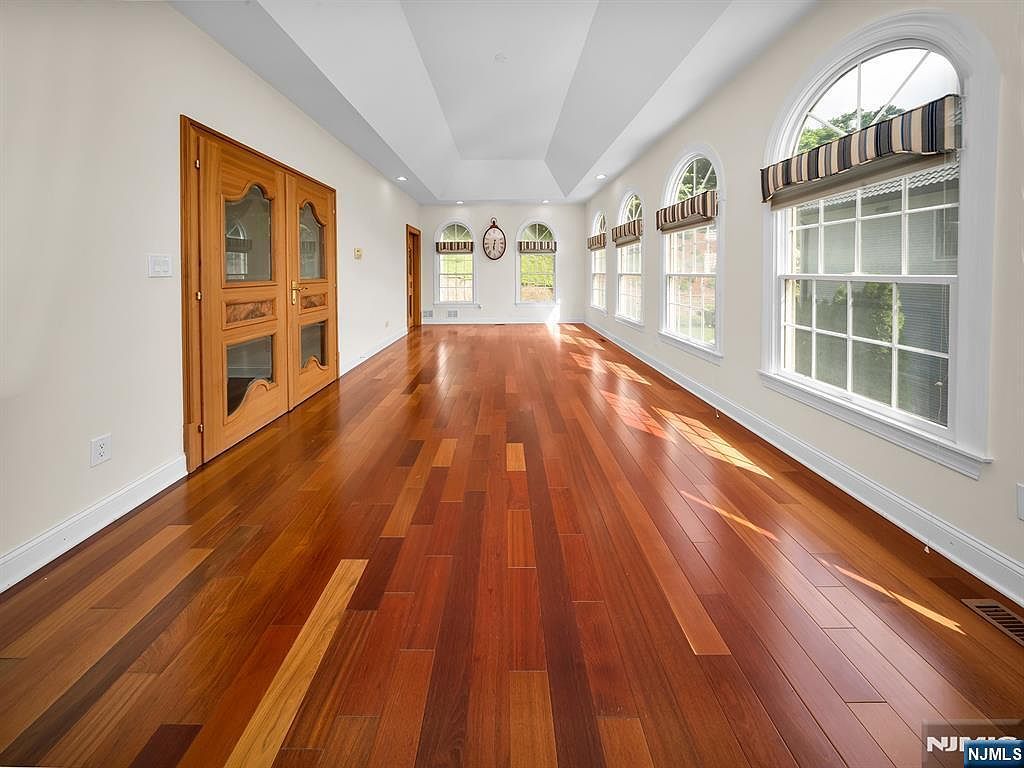 212 Bennington Ter Paramus, NJ 07652  | Single Family