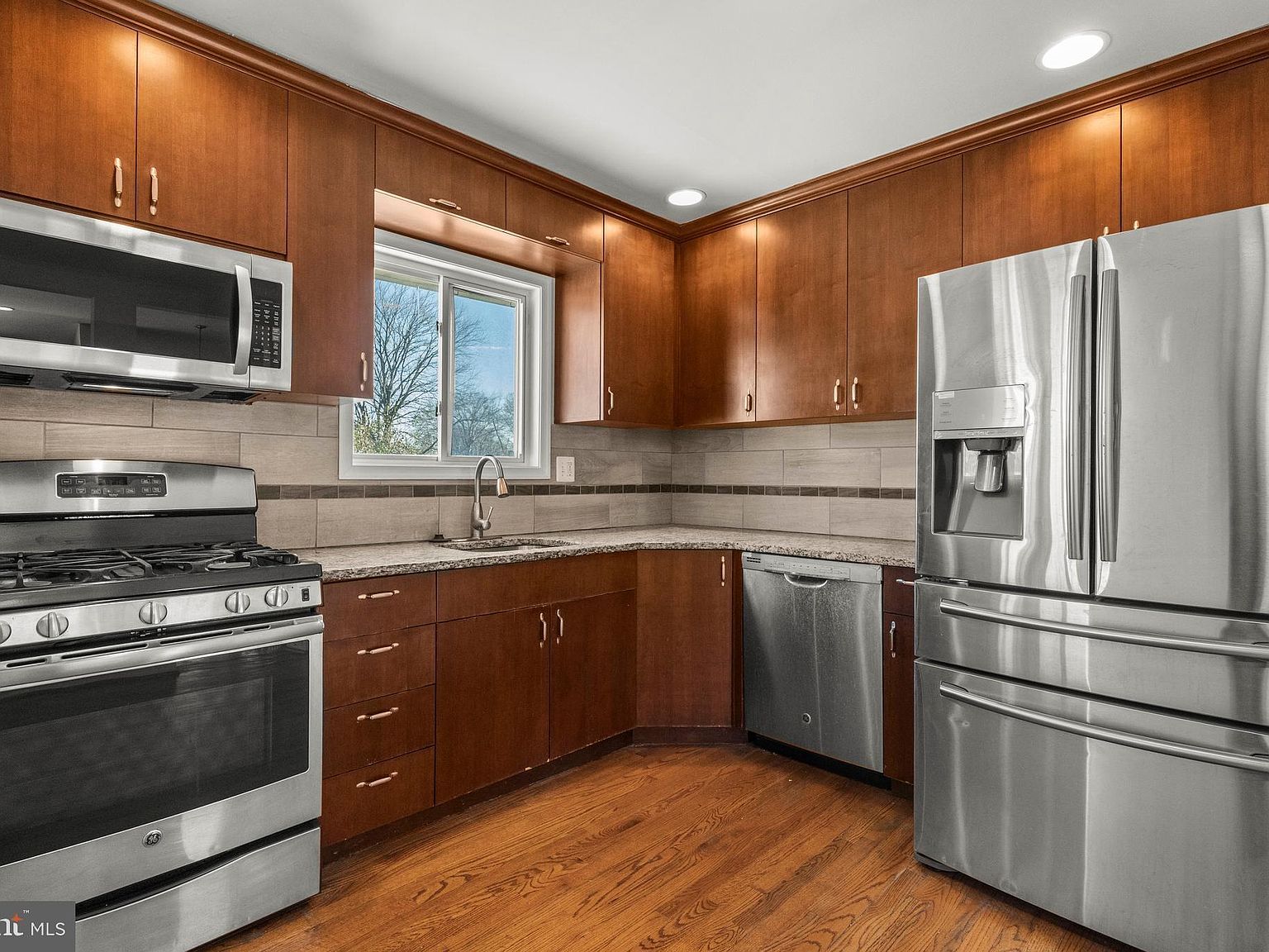 8100 Oxon Hill Rd Fort Washington, MD 20744 | Single Family