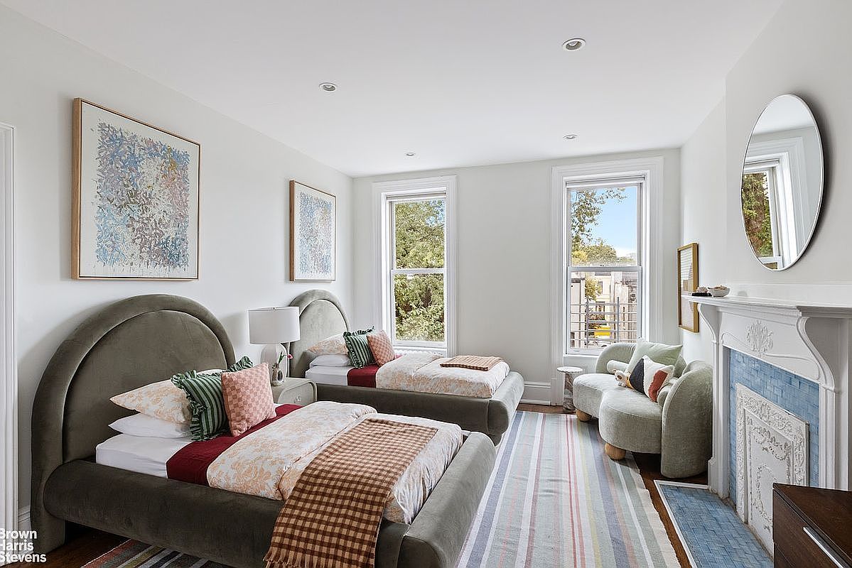 36 Rutland Rd Brooklyn, NY 11225  | Single Family