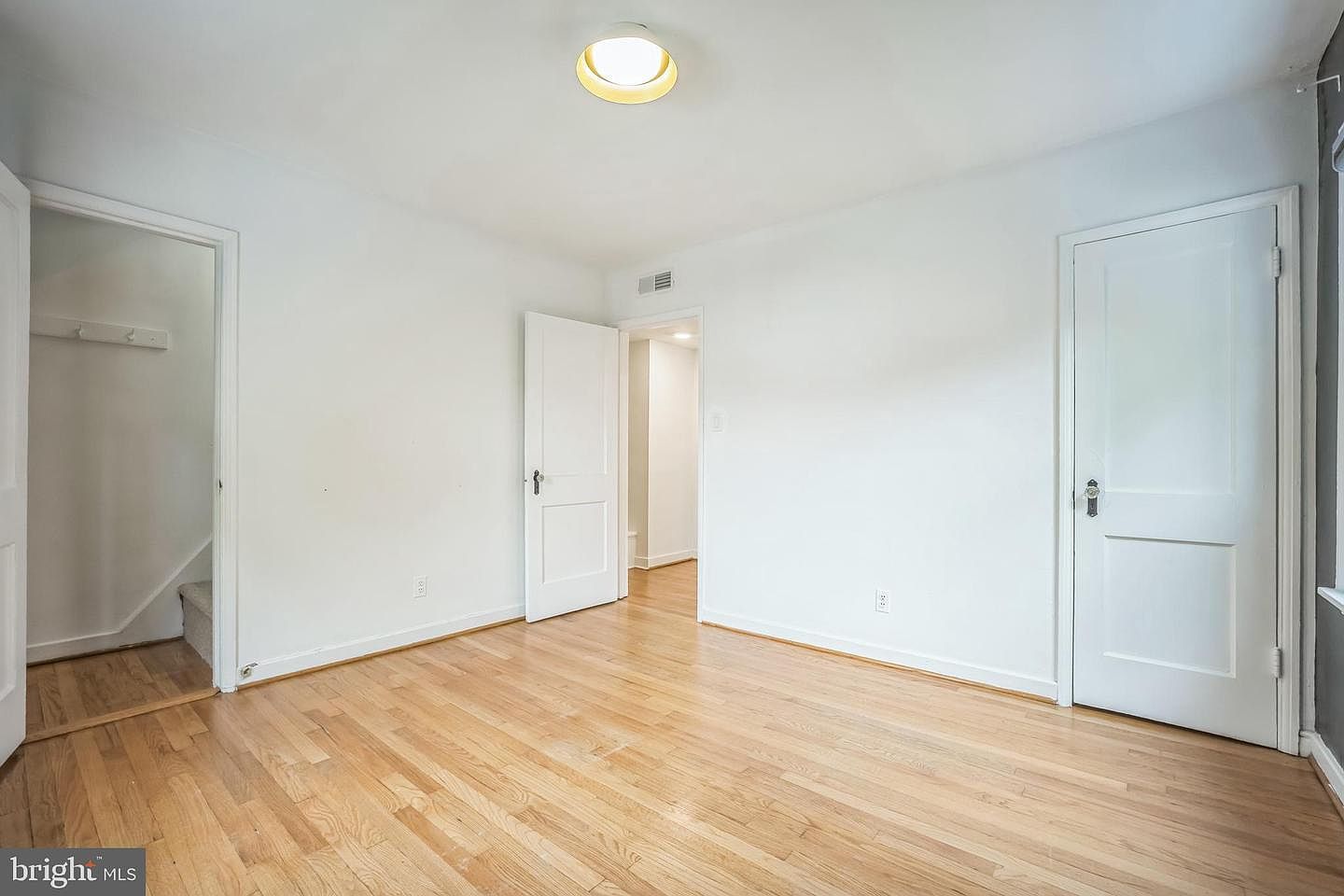 304 S Veitch St Arlington, VA 22204  | Single Family