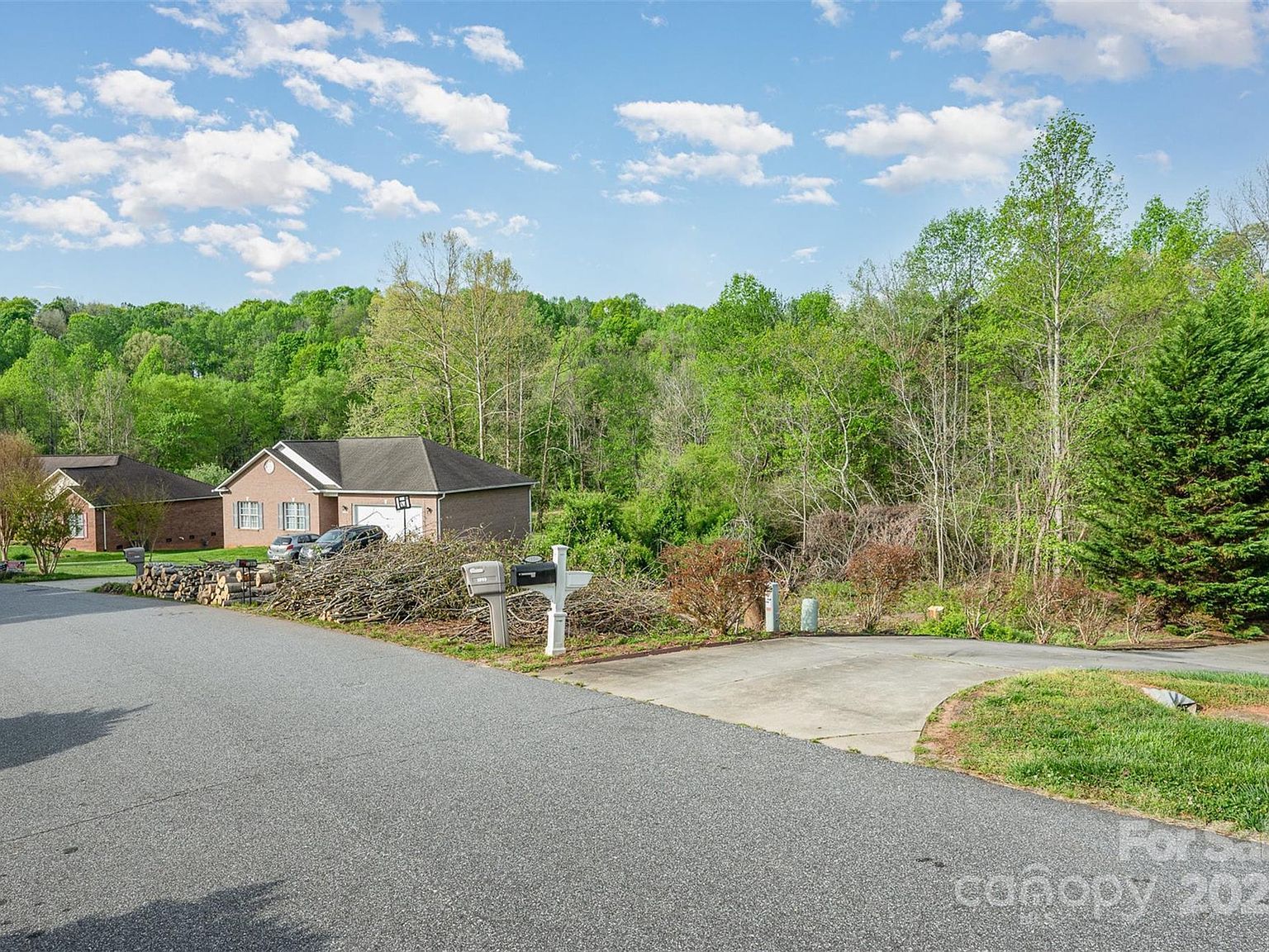 1552 Indian Springs Dr NW Conover, NC 28613  | Land/Lot