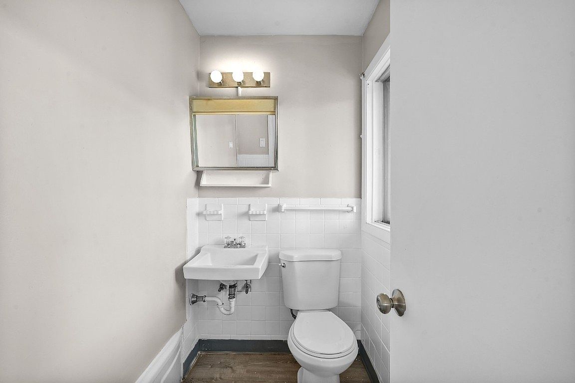 6 Grand Blvd Binghamton, NY 13905  | Multi Family