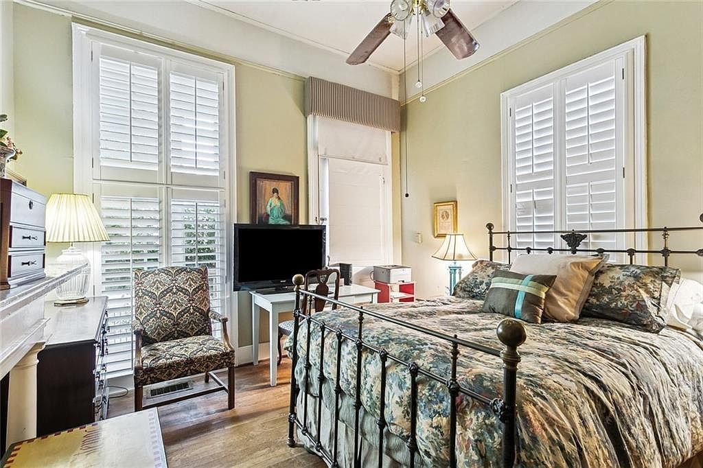 215 Olivier St New Orleans, LA 70114  | Single Family