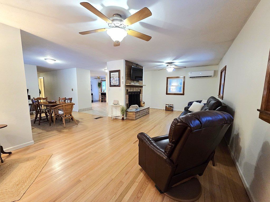 394 Valley Ridge Rd White Sulphur Springs, WV 24986 | Single Family