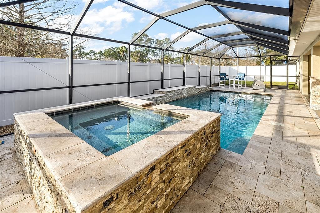 24 Point Of Woods Dr Palm Coast, FL 32164 | Single Family