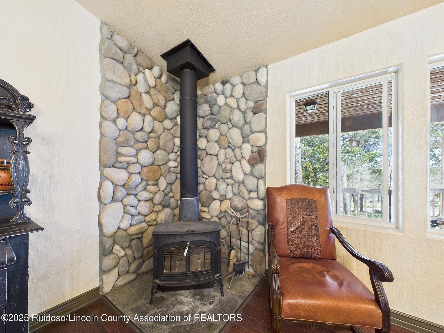 221 Guenevere Ave Ruidoso, NM 88345  | Single Family