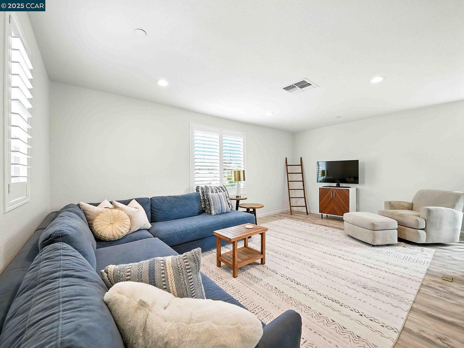 2433 Sanders Ln Fairfield, CA 94533  | Single Family