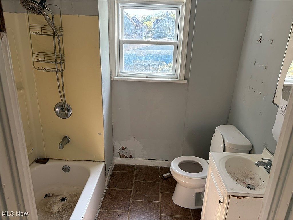 7808 Force Ave Cleveland, OH 44105  | Single Family