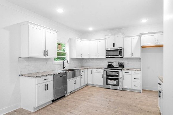 7 East Old Ashland City Rd LOT 7 Clarksville, TN 37043  | Single Family