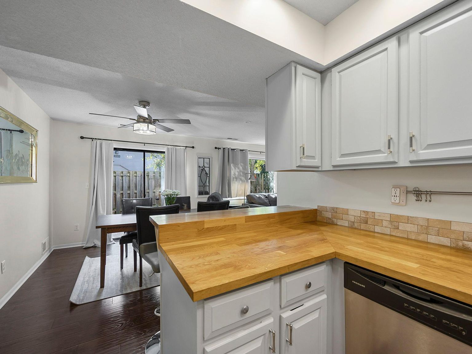 5527 E Bavarian Pass Minneapolis, MN 55432  | New build