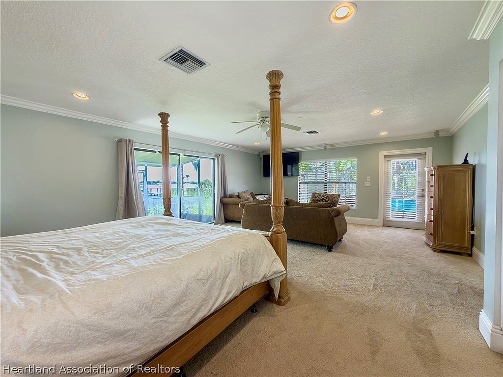 573 Holmes Ave Lake Placid, FL 33852  | Single Family