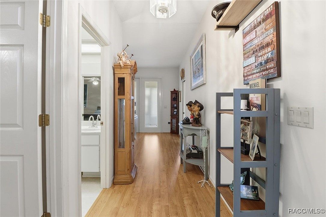 6812 E Queensbury Ln Inverness, FL 34452 | Single Family