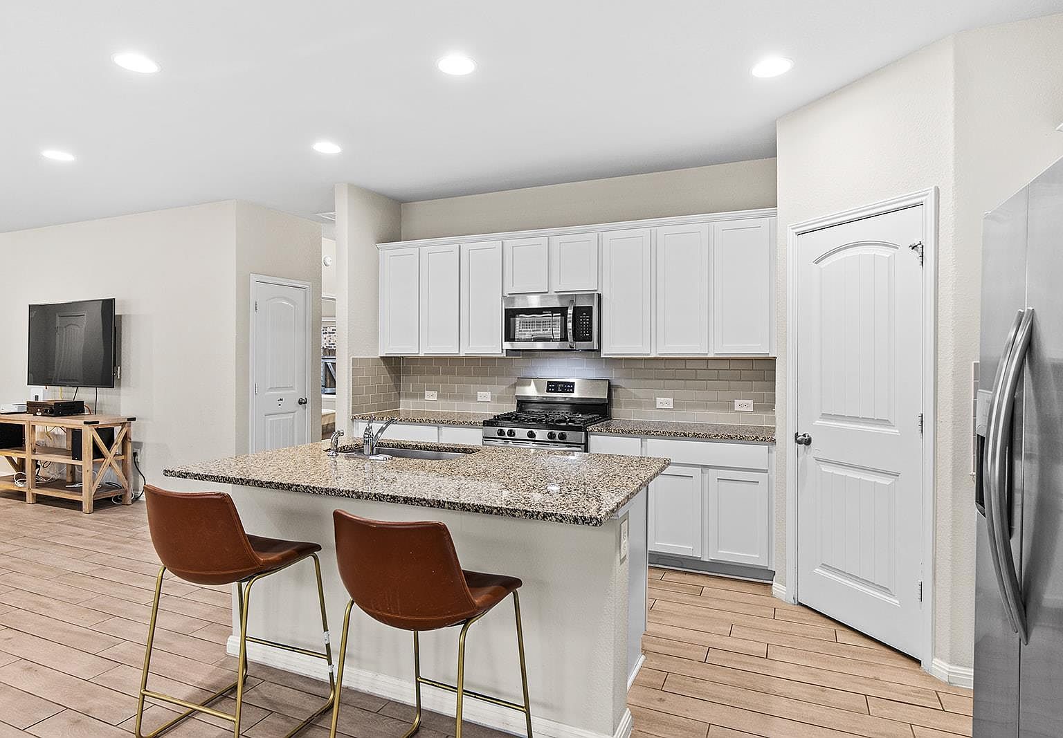 2324 Singletree Bnd Georgetown, TX 78628 | Single Family