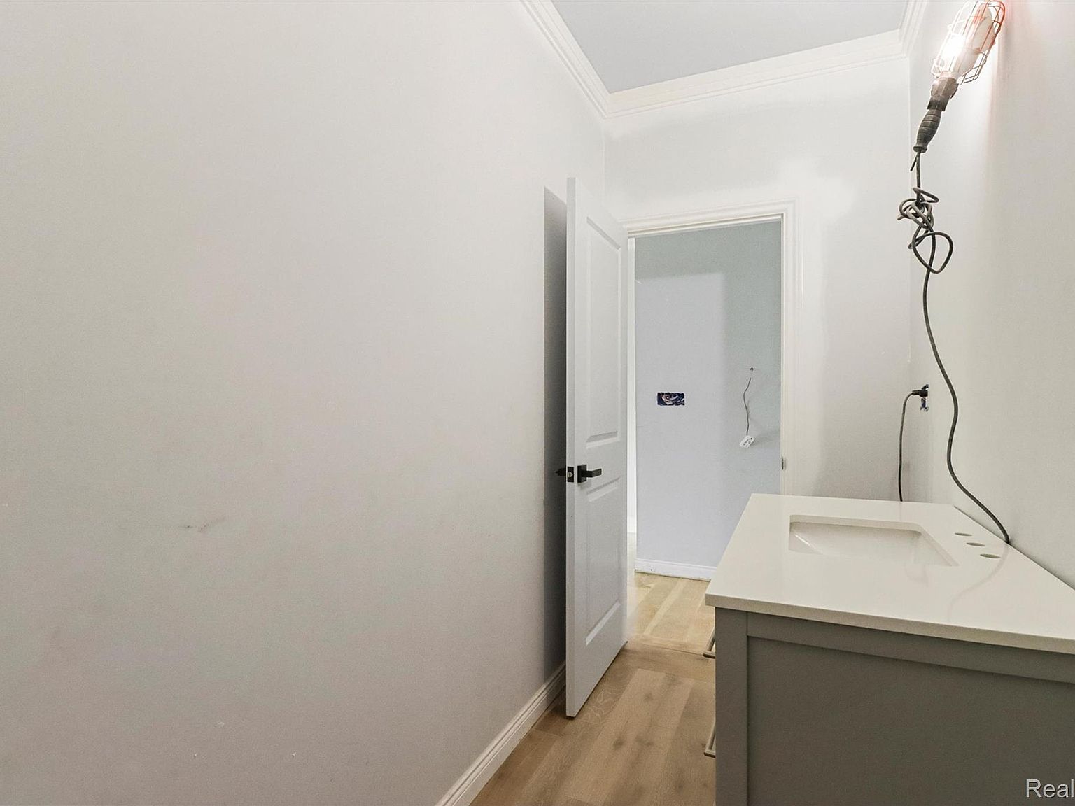 8475 Stout Ave Warren, MI 48093 | Single Family