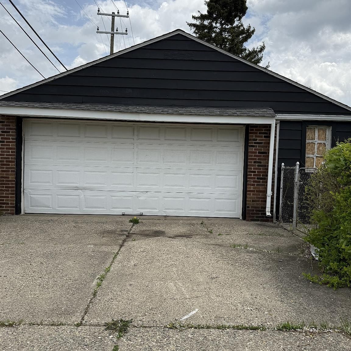 13801 Fordham St Detroit, MI 48205  | Single Family