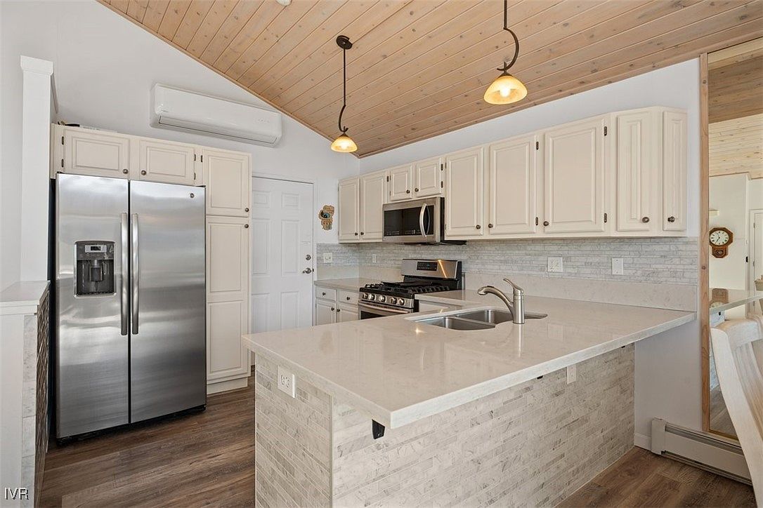 400 Fairview Blvd APT 86 Incline Village, NV 89451  | Condominium