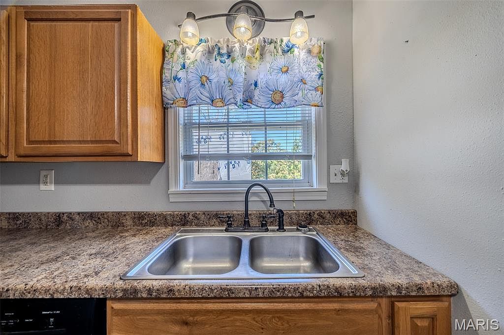 10388 Private Drive 2054 Rolla, MO 65401  | Single Family