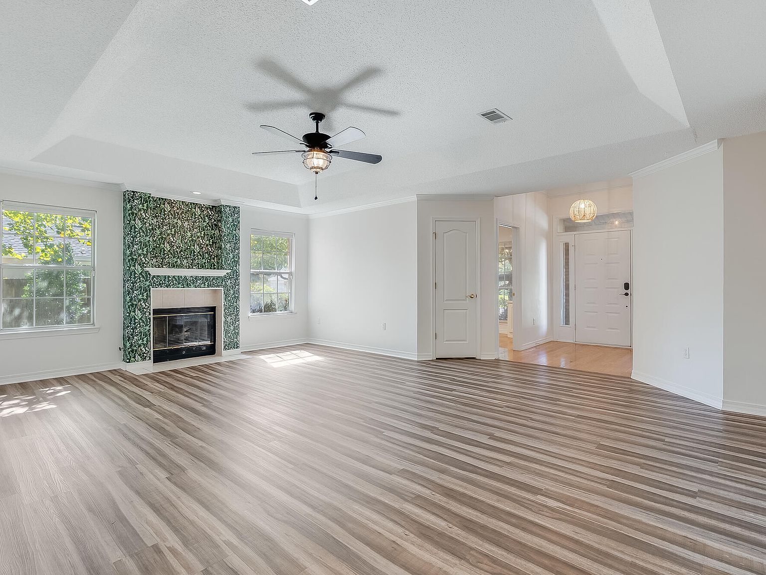 54 Hillcrest Dr Shalimar, FL 32579  | Single Family