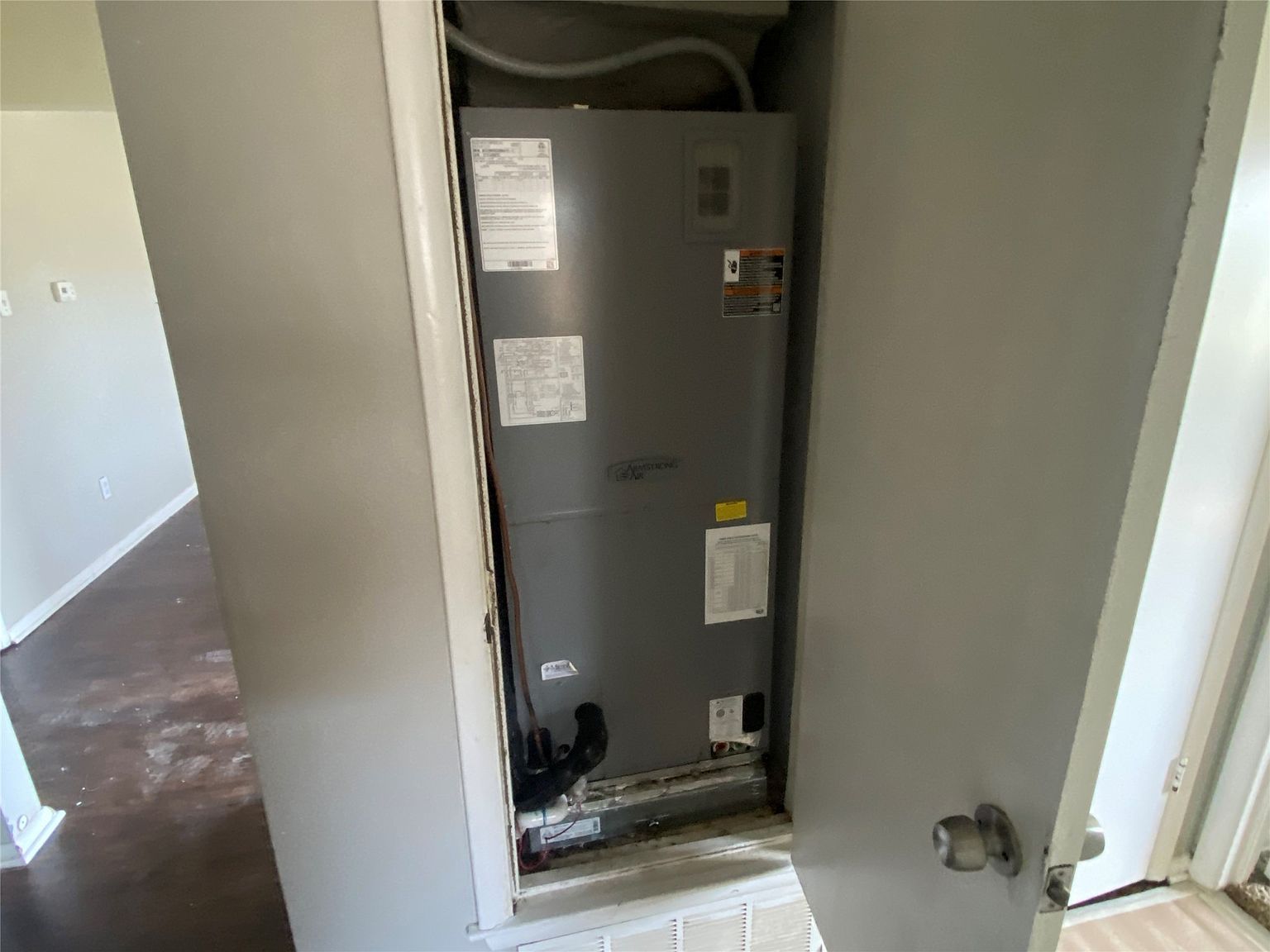 4927 Eastgate Cir Dallas, TX 75216 | Single Family