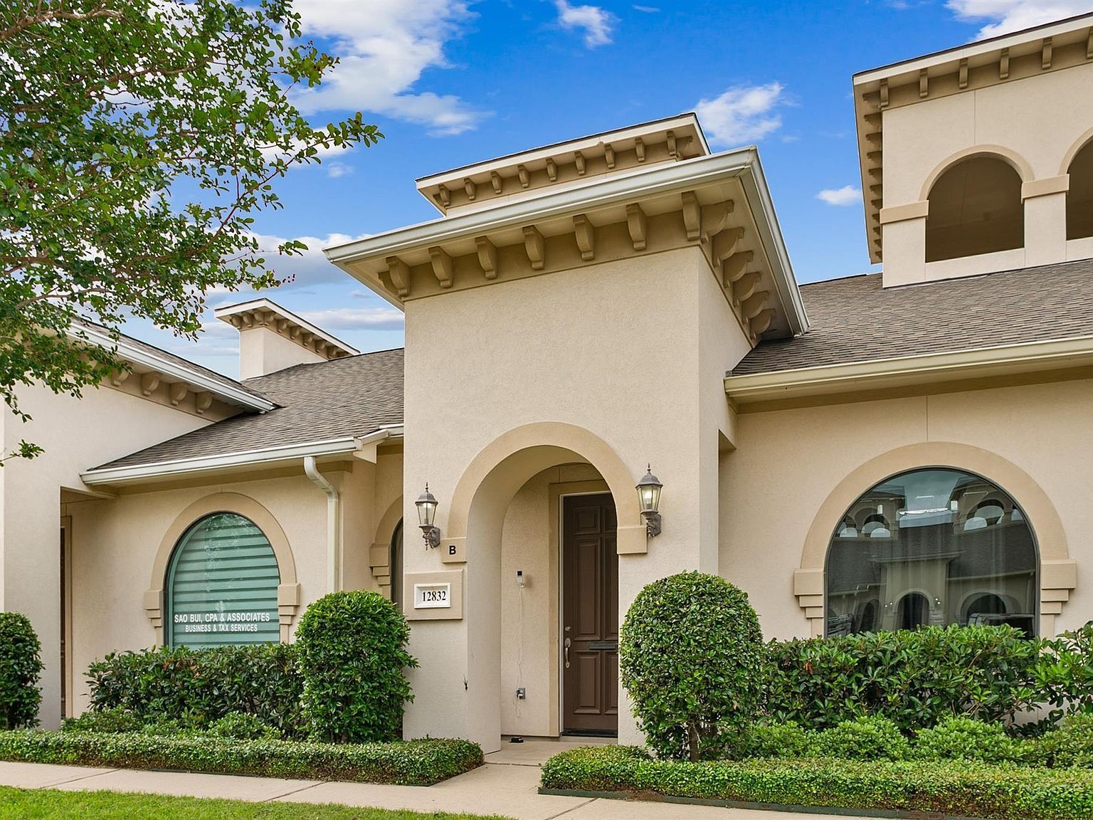 12832 Willow Centre Dr Houston, TX 77066 | New build